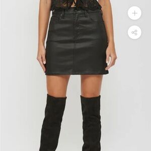 Black Pencil Mini Skirt for Night Out